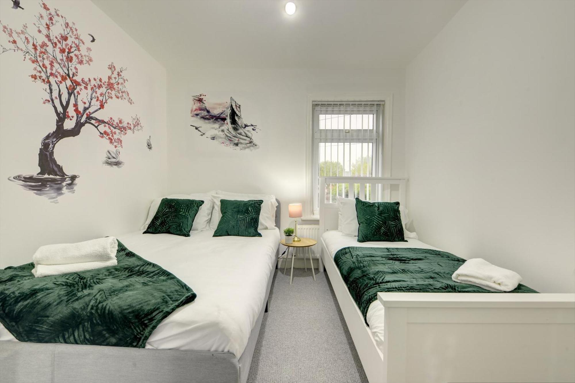 Stunning And Lovely 3 Bed House - Catch 22 Coventry Exteriör bild