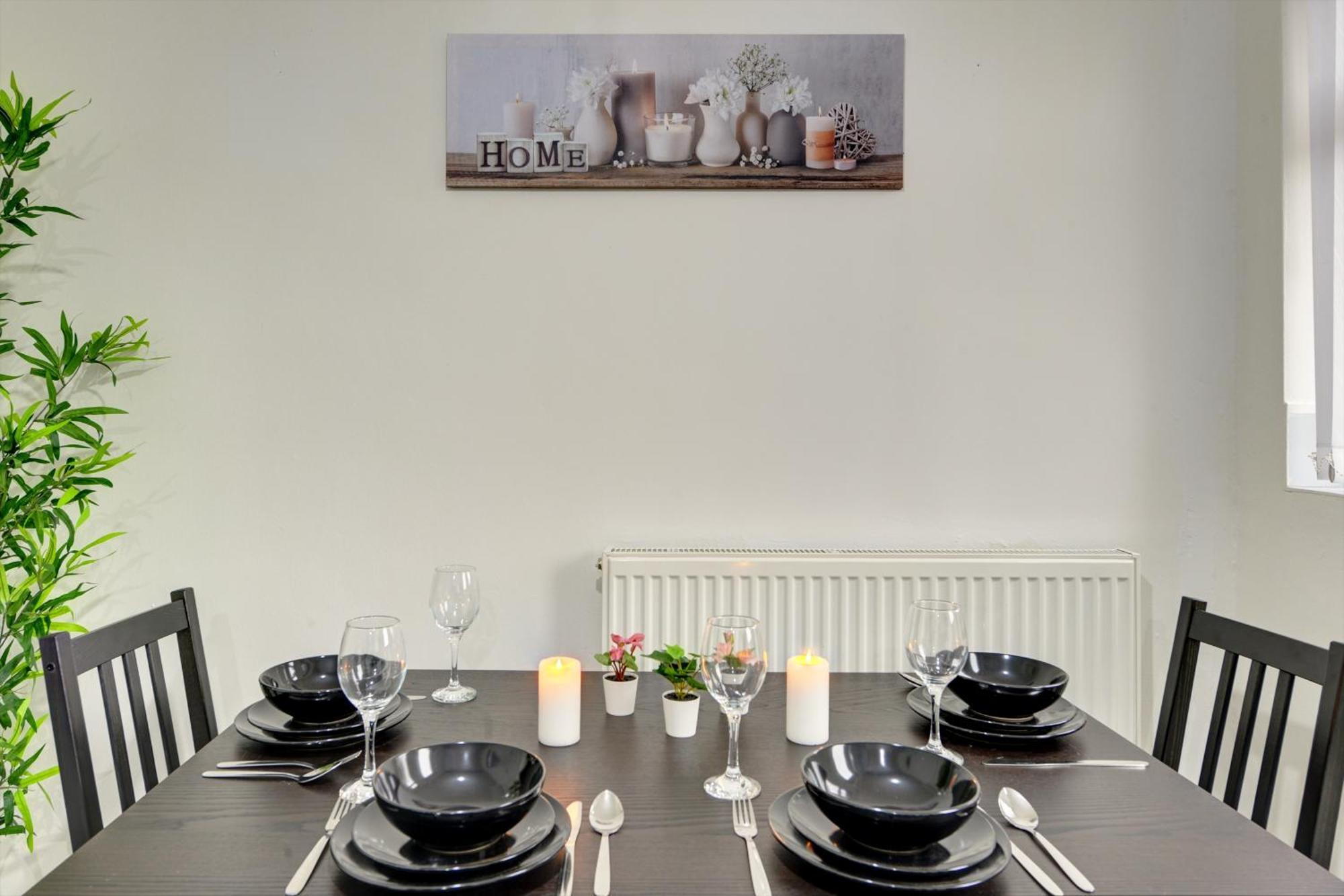 Stunning And Lovely 3 Bed House - Catch 22 Coventry Exteriör bild