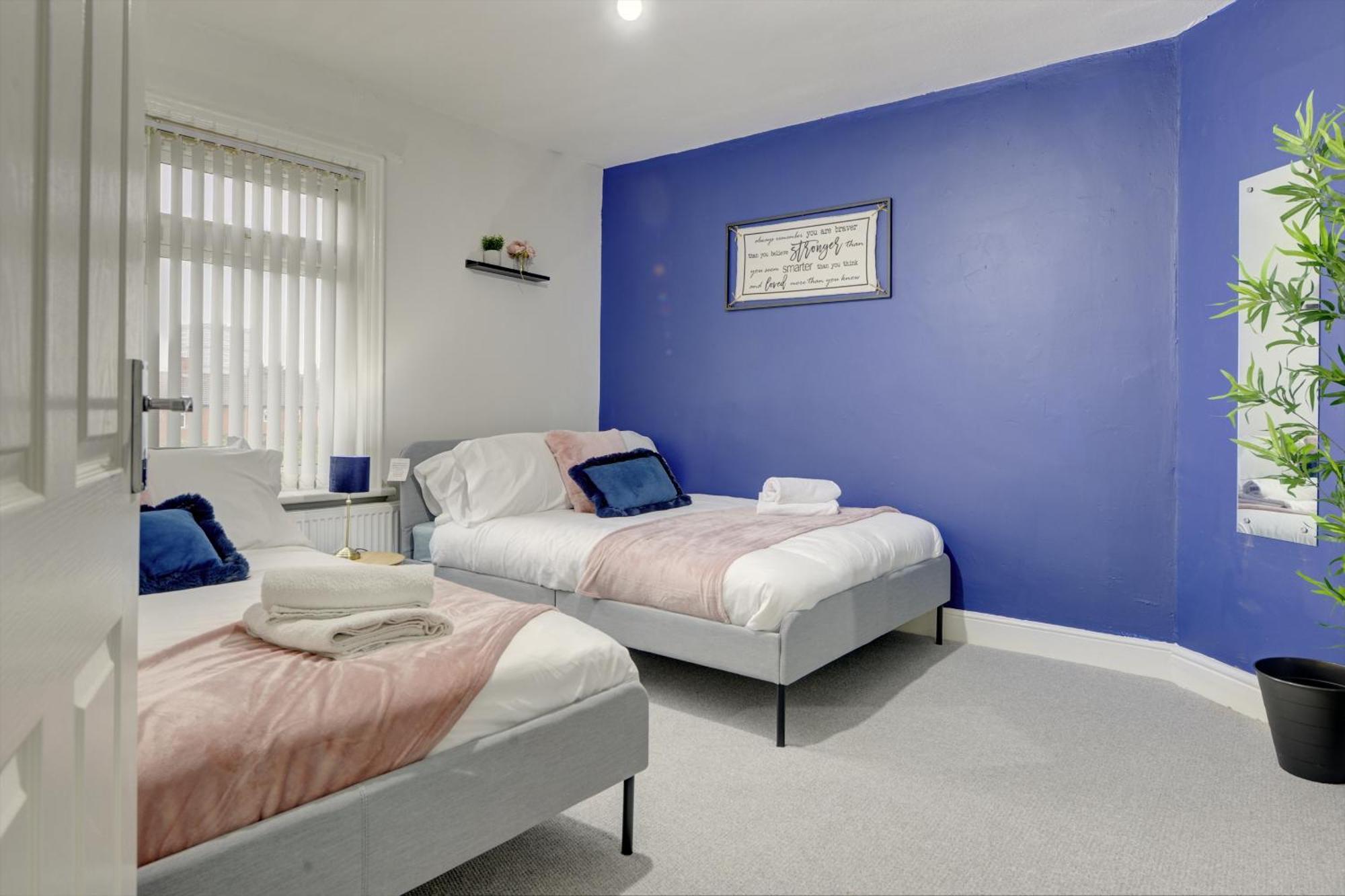 Stunning And Lovely 3 Bed House - Catch 22 Coventry Exteriör bild