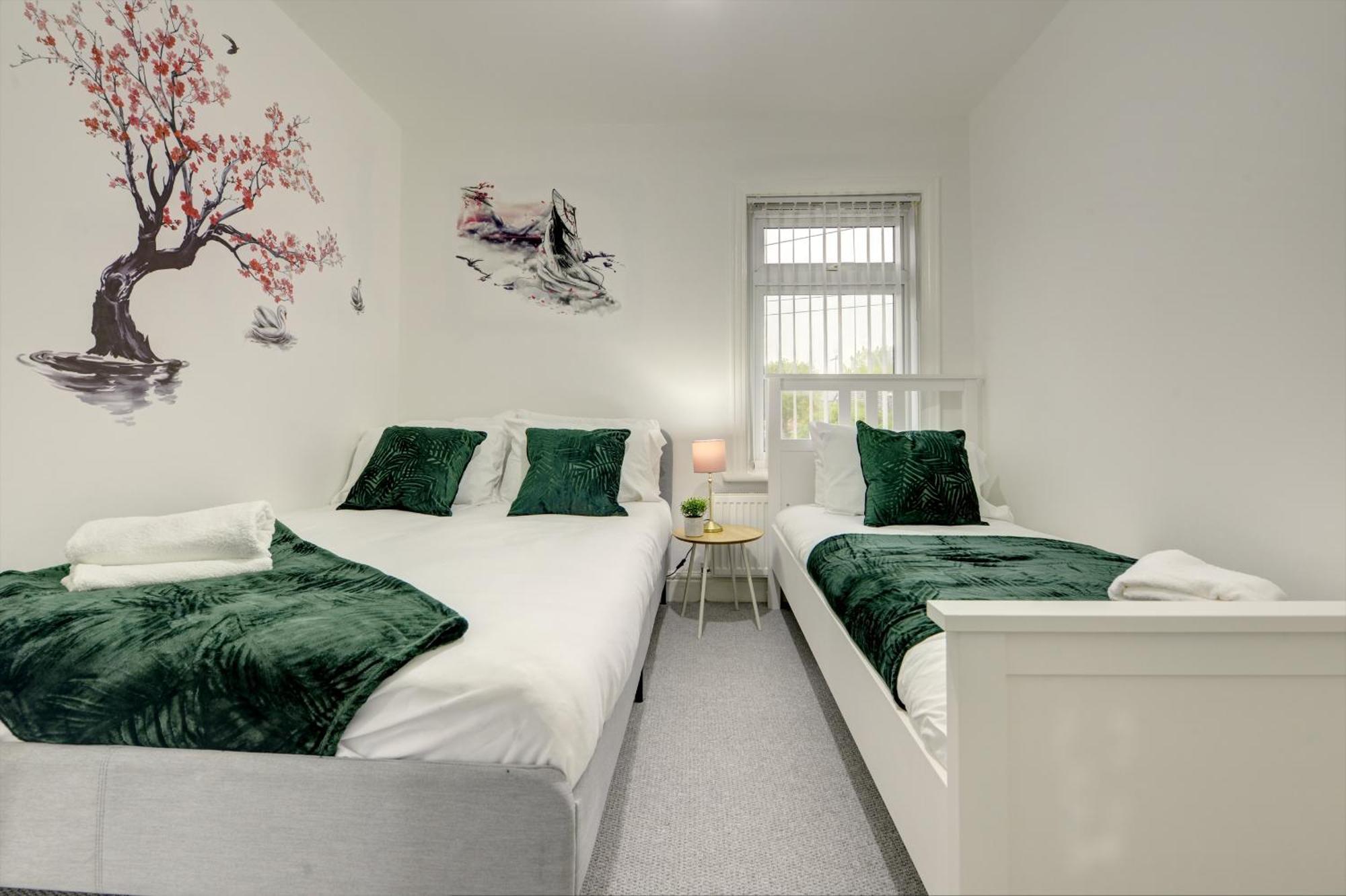 Stunning And Lovely 3 Bed House - Catch 22 Coventry Exteriör bild