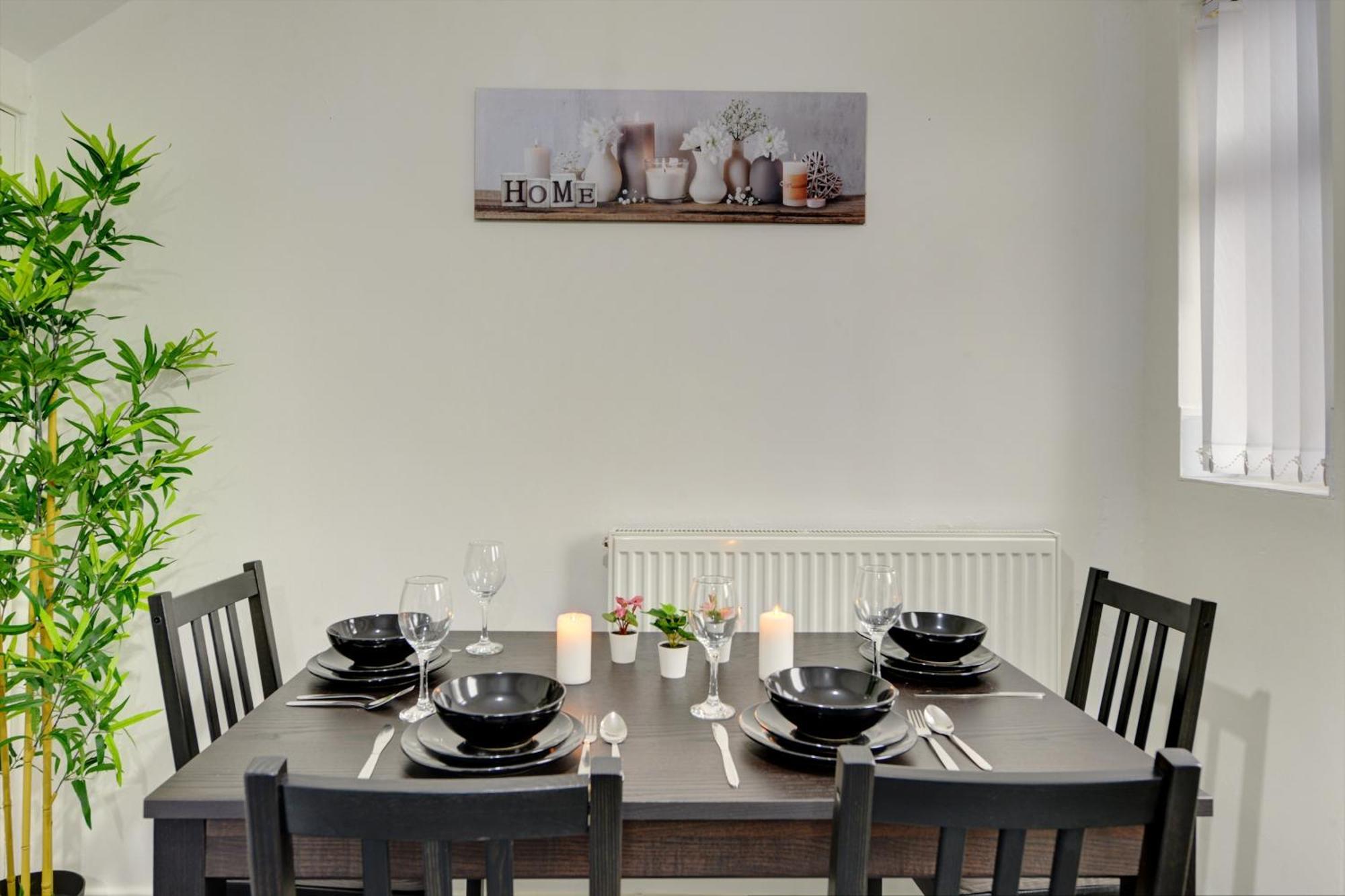 Stunning And Lovely 3 Bed House - Catch 22 Coventry Exteriör bild