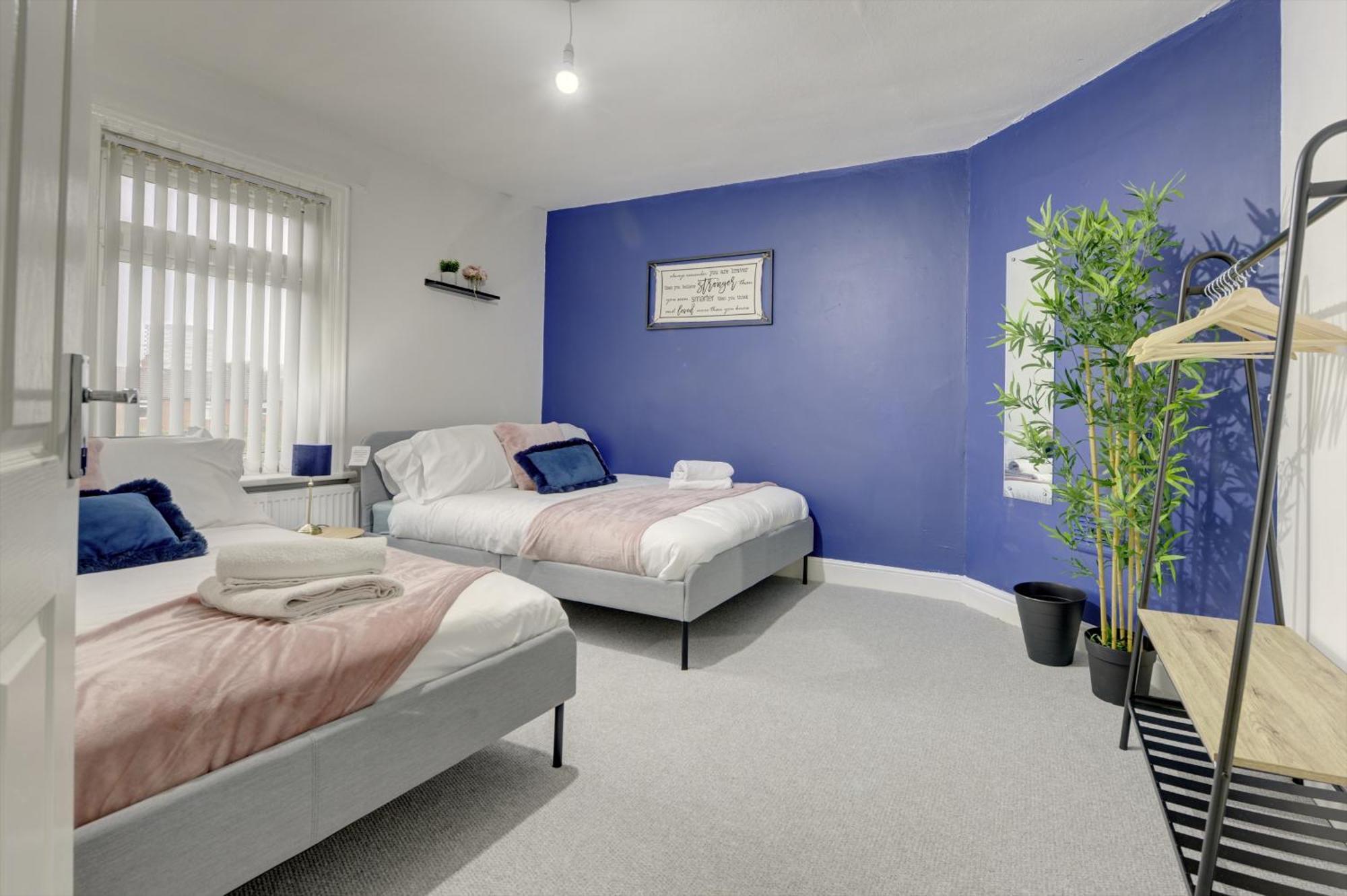 Stunning And Lovely 3 Bed House - Catch 22 Coventry Exteriör bild